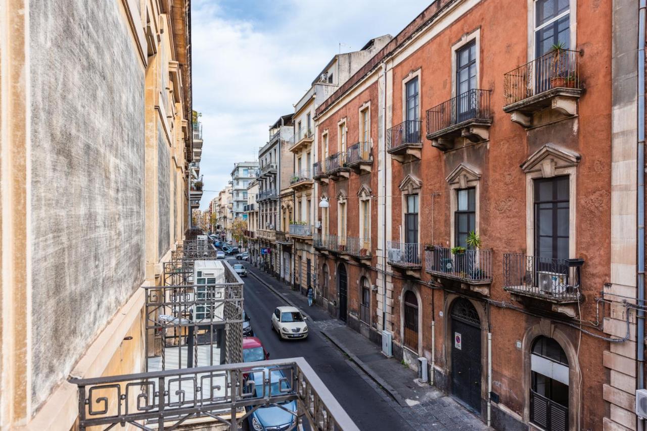 Ferrini Home - Firenze 70 คาตาเนีย ภายนอก รูปภาพ
