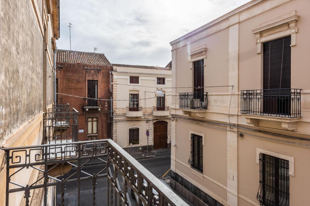 Ferrini Home - Firenze 70 คาตาเนีย ภายนอก รูปภาพ