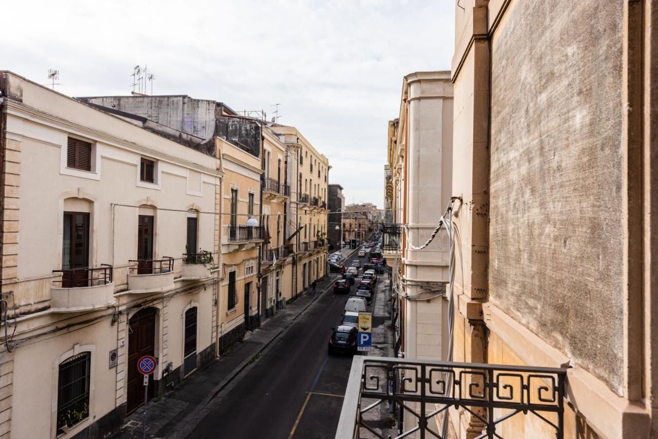 Ferrini Home - Firenze 70 คาตาเนีย ภายนอก รูปภาพ